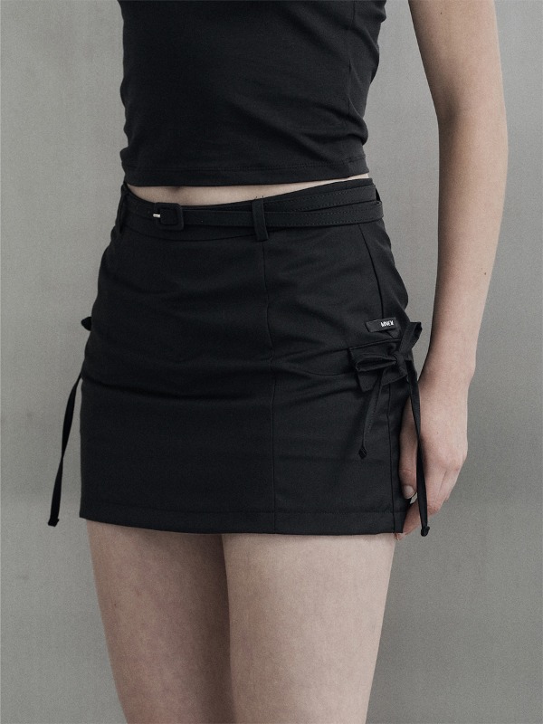 [mnem] eyelet low mini skirt (black)
